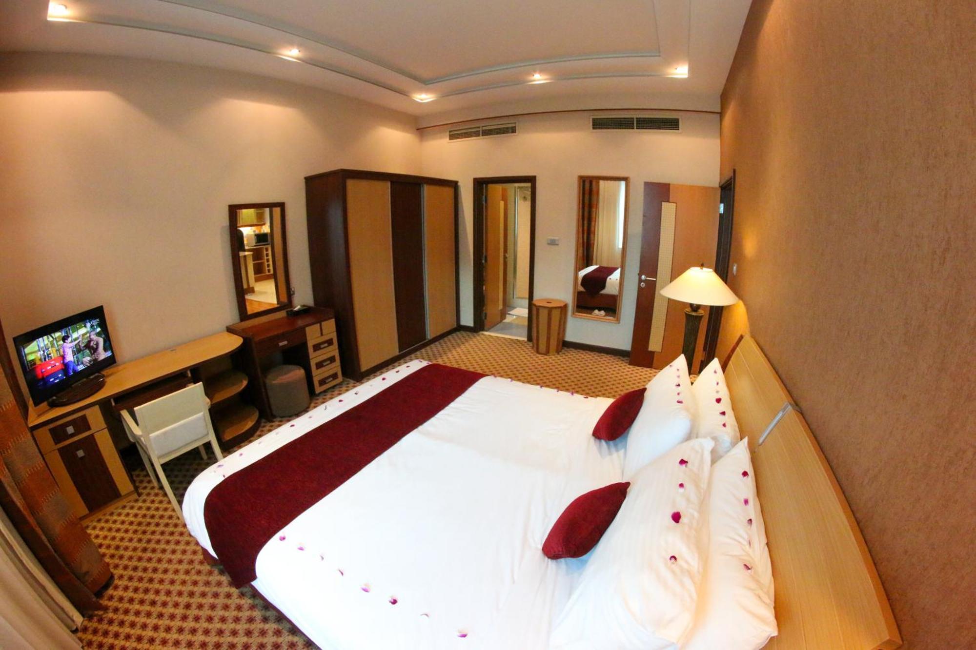 City Center Hotel Manama Phòng bức ảnh