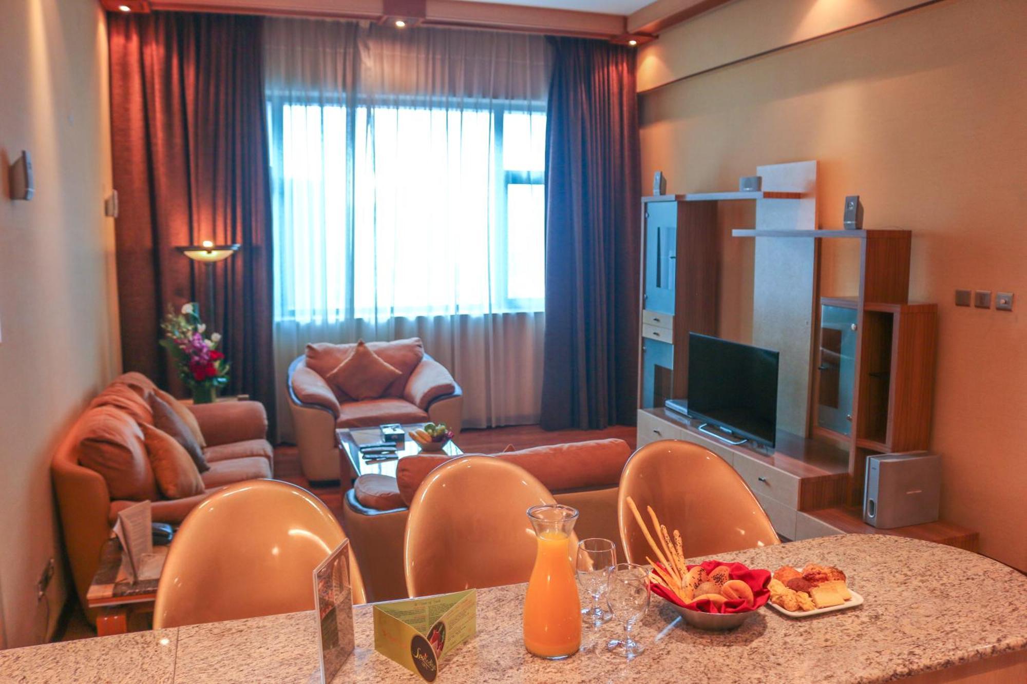 City Center Hotel Manama Phòng bức ảnh
